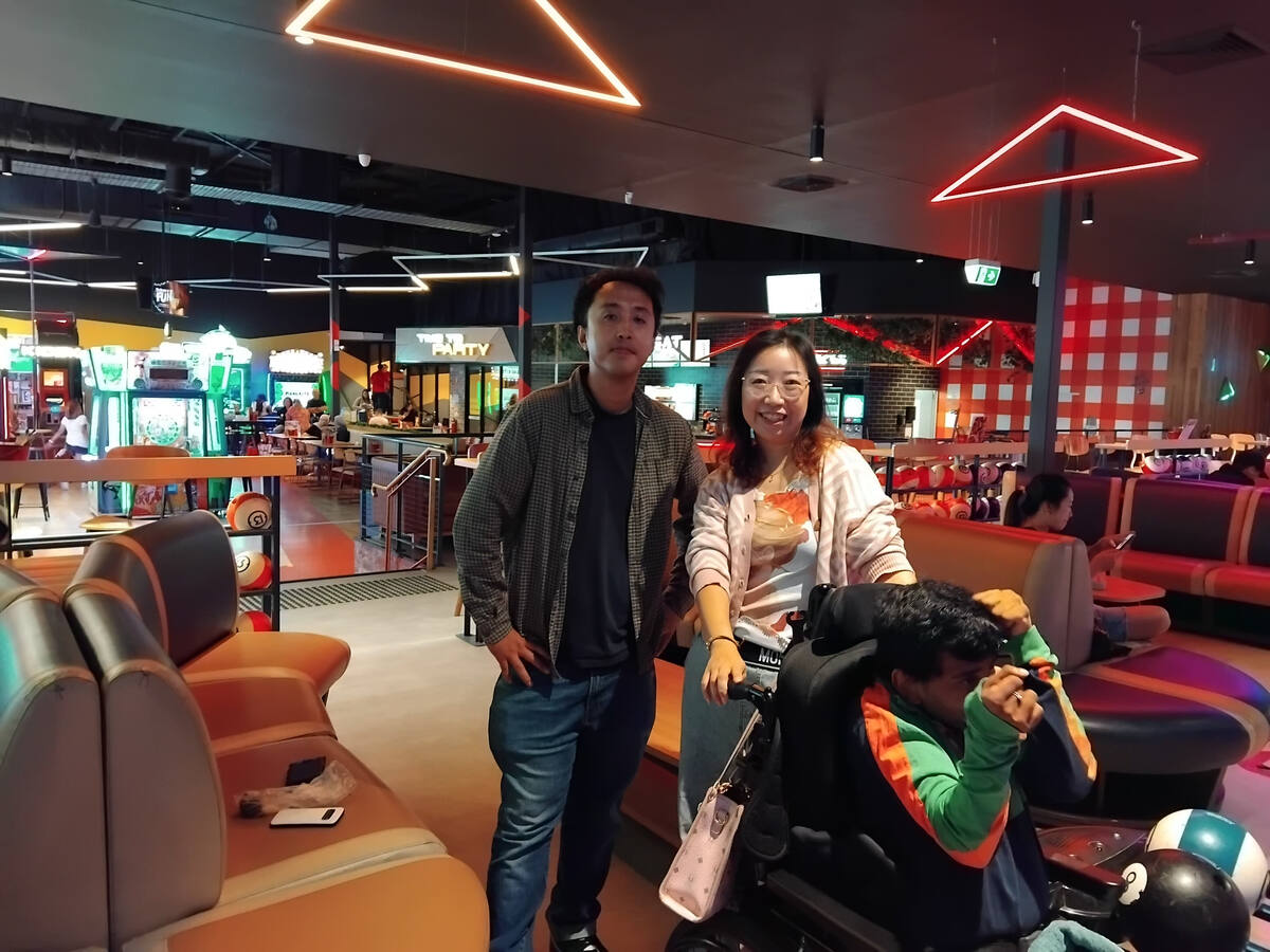 Enable Hub participants on a bowling outing